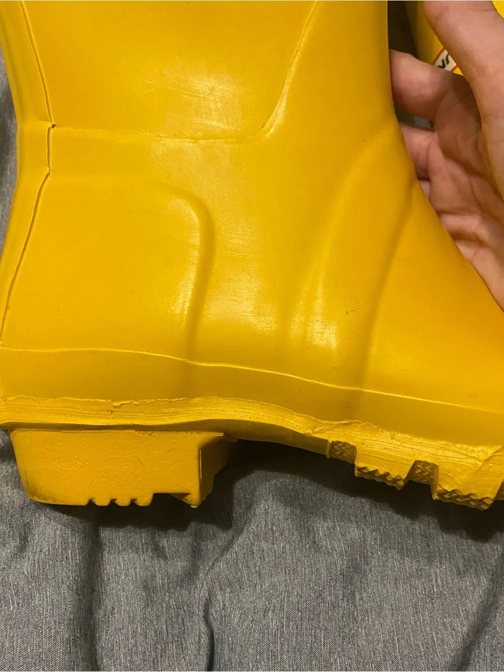 Hunter tall yellow rain boots women’s 8
